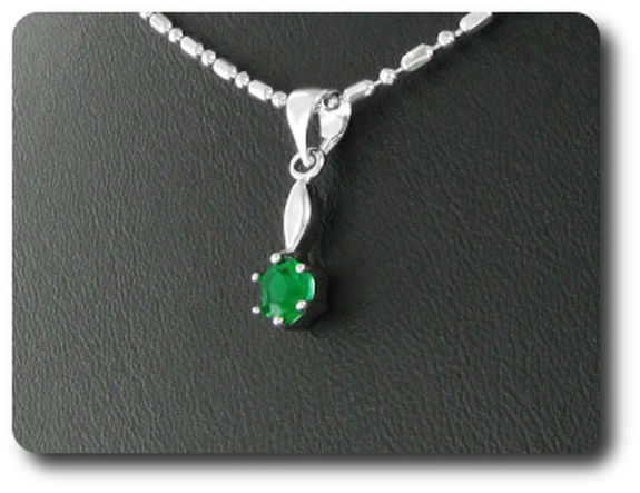 5 mm Green Emerald Pendant