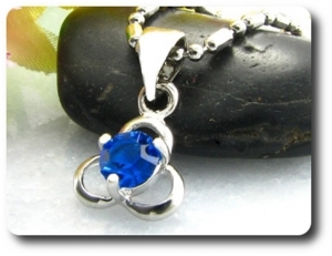 4 mm Blue Sapphire Pendant