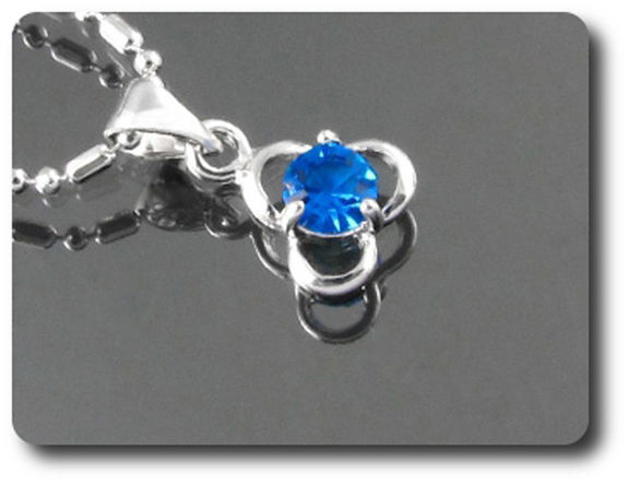 4 mm Blue Sapphire Pendant