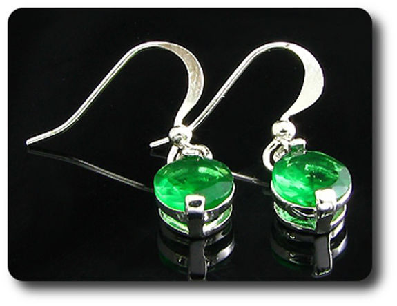 BOUCLES D'OREILLE EMERAUDE