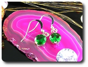 BOUCLES D'OREILLE EMERAUDE