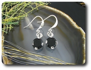 BOUCLES D'OREILLE SAPHIR NOIR