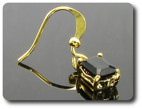 BOUCLES D'OREILLE SAPHIR NOIR