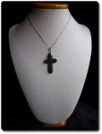 6,6 g JADEITE A JADE CROSS PENDANT