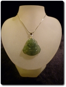 5,6 g JADEITE A JADE PENDANT " buddha "