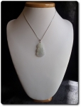 9,9 g JADEITE A JADE PENDANT " Guan Yin "
