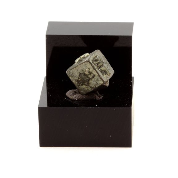Pyrite. 7.8 ct.