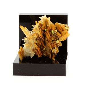 Siderite, Quartz, Pyrite.