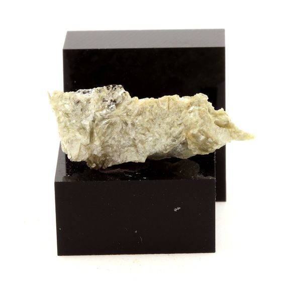 Muscovite. 7.57 ct.