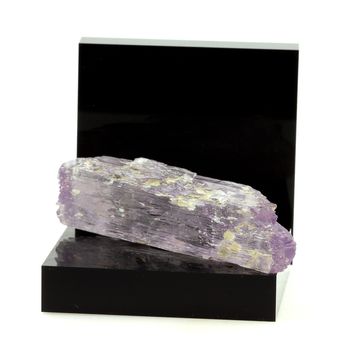 Kunzite. 149.4 ct.