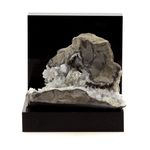 Quartz + Calcite. 314.1 ct.