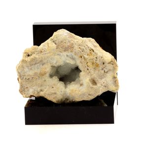 Celestine. 736.3 ct.