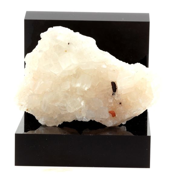 Magnesite, Rutile, Svanbergite.