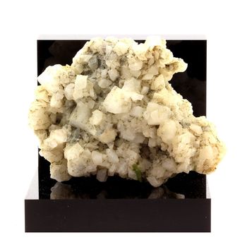 Sphene Titanite. 905.0 ct.