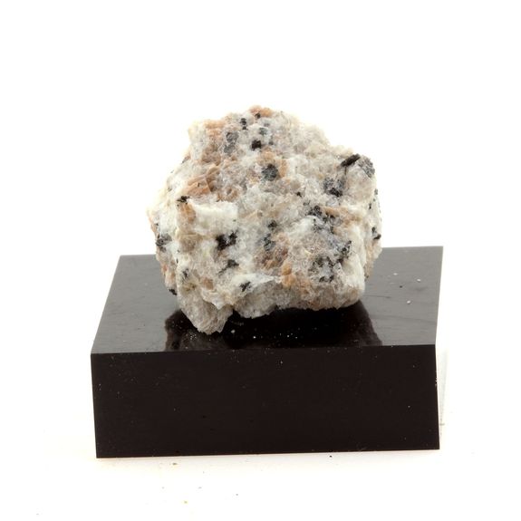 Granite. 29.9 ct.