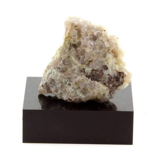 Leuchtenbergite. 40.1 ct.