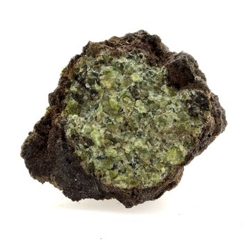 Péridotite. 454.6 ct.