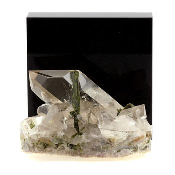 Quartz + Epidote. 1240.0 ct.
