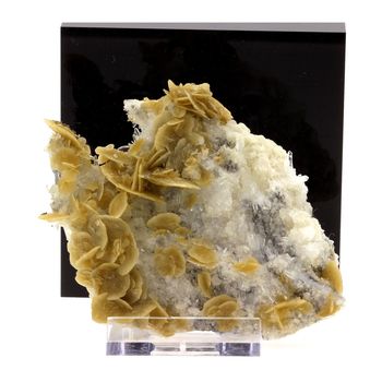 Siderite + Quartz. 411.5 ct.