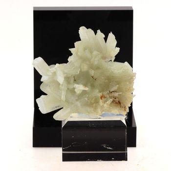 Pectolite. 204.6 ct.