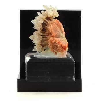 Stilbite + Calcédoine. 248.9 ct.