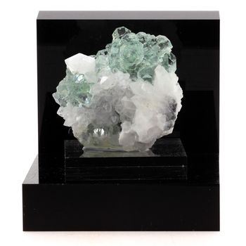 Fluorite + Quartz. 732.9 ct.