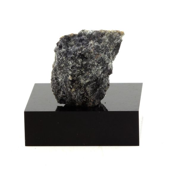 Amphibolite. 27.1 ct.