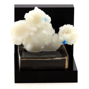 Stilbite + Cavansite. 166.4 ct.