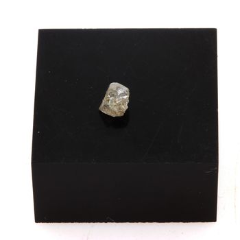 Diamant brut. 0.185 ct.