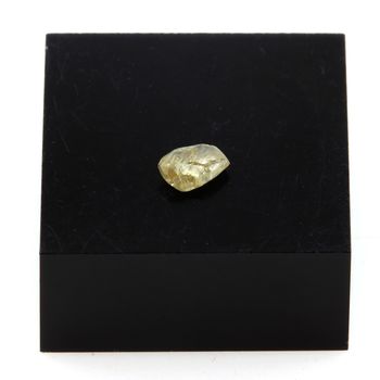 Diamant brut. 0.185 ct.