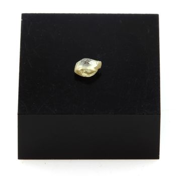 Diamant brut. 0.155 ct.