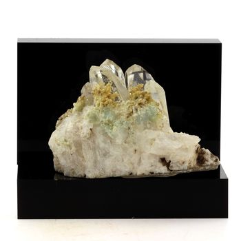 Quartz + Cookéite. 705.3 ct.