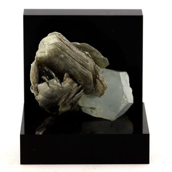 Aigue-Marine. 90.6 ct.