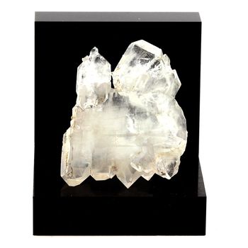Quartz. 77.0 ct.