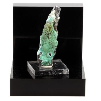 Hydrozincite + Aurichalcite. 92.0 ct.