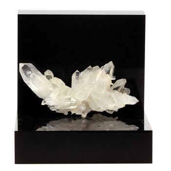 Quartz + Baryte. 224.2 ct.