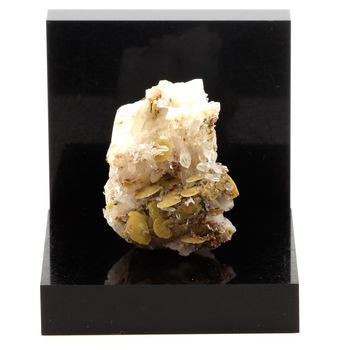 Siderite, Quartz, Pyrite. 103.4 ct.