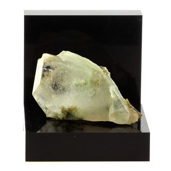 Quartz + Epidote. 78.0 ct.