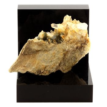 Quartz, Chlorite. 772.8 ct.