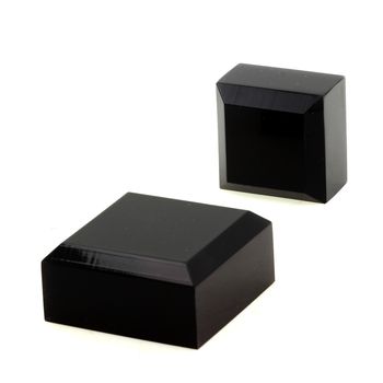 Socle présentoir acrylique angles biseautés support pour minéraux. 4 pièces. Noir