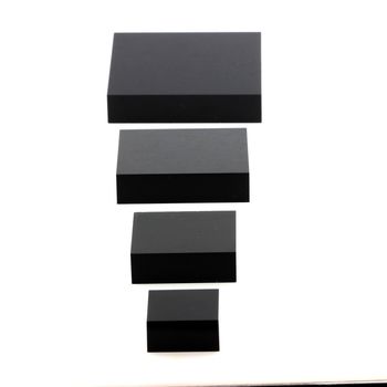 Socle présentoir acrylique support pour minéraux. 7 pièces. Noir.