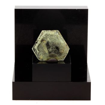 Béryl vert (tranche polie). 8.94 ct.
