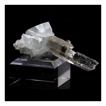 Datolite sur Danburite. 262.0 ct.