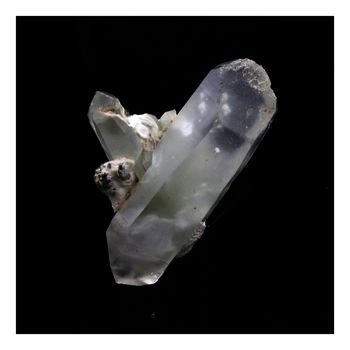 Quartz, Epidote, Byssolite. 19.0 ct.