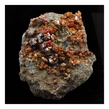 Vanadinite. 1009.5 ct.
