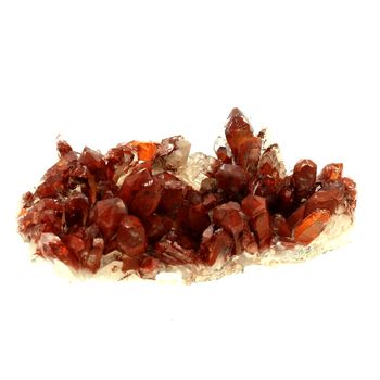 Red quartz. 757.0 ct.