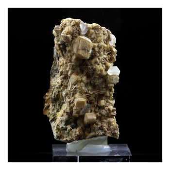 Rutile, Calcite. 682.0 ct.