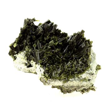 Epidote. 379.0 ct.