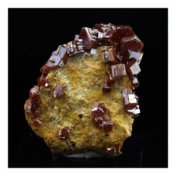 Vanadinite. 61.0 ct.