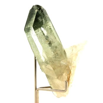 Quartz + Chlorite. 220.5 ct